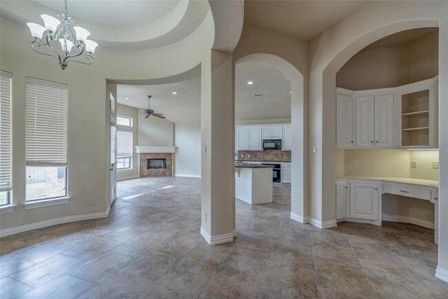 property at 14333 S Summerchase Cir