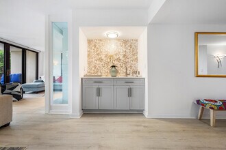 2400 Presidential 204 Way in West Palm Beach, FL - Building Photo - Building Photo