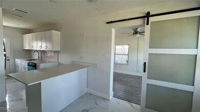 21043 Gladis Ave in Port Charlotte, FL - Building Photo - Building Photo