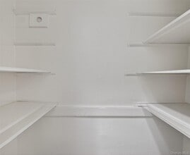 74 Oak St in Yonkers, NY - Foto de edificio - Building Photo