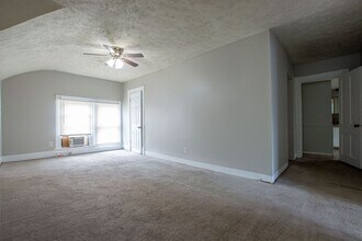 6704 Binney St in Omaha, NE - Building Photo - Building Photo