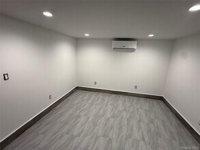 174 Whittier Ave in North Babylon, NY - Building Photo - Building Photo