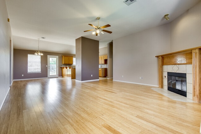 17645 Lead Ln in Edmond, OK - Building Photo - Building Photo