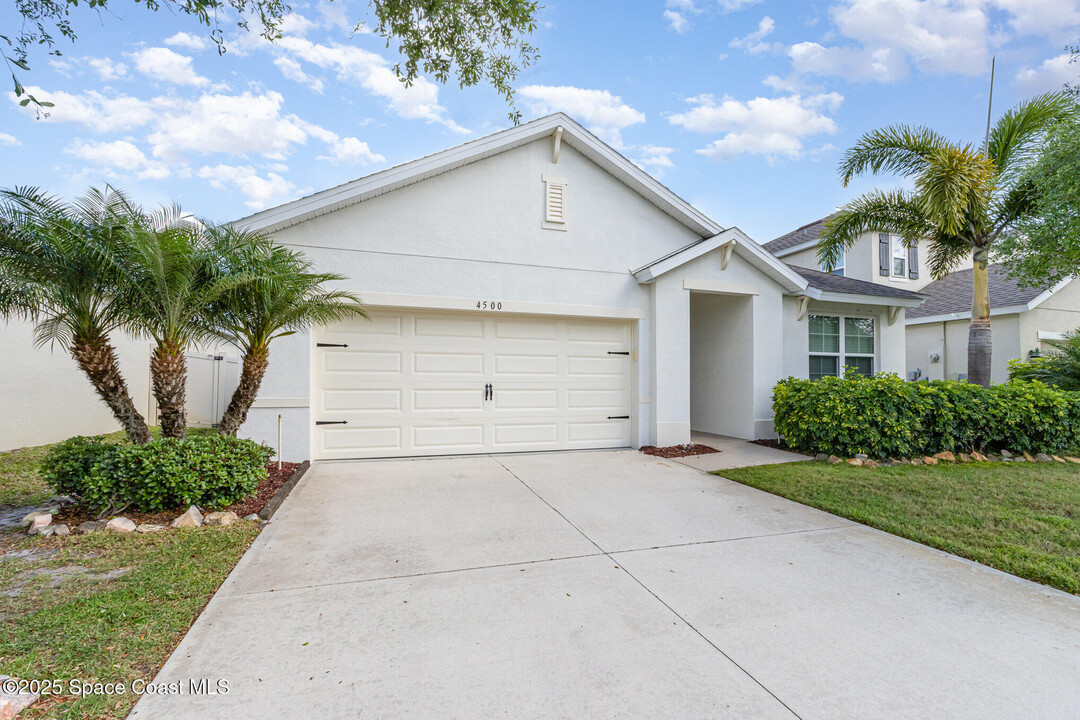4500 Pagosa Springs Cir in Melbourne, FL - Foto de edificio