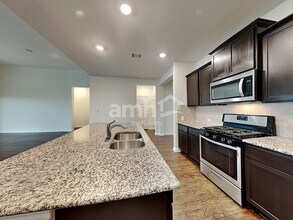 6012 Gerard Dr in Austin, TX - Foto de edificio - Building Photo