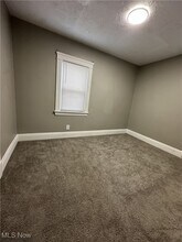 5303 Kohout St in Maple Heights, OH - Building Photo - Building Photo