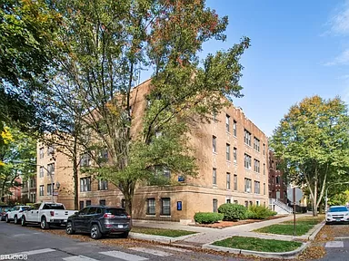 1430 W Byron St, Unit 2 in Chicago, IL - Building Photo