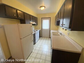 1228 S Creek Ln in Toledo, OH - Building Photo - Building Photo