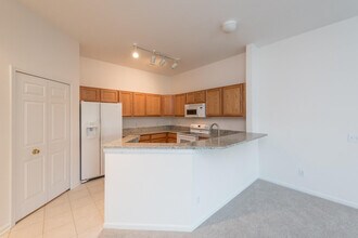 2800 S Knightsbridge Cir in Ann Arbor, MI - Building Photo - Building Photo
