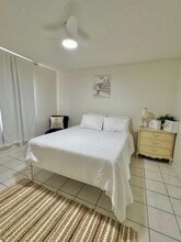 684 Starstone Dr in Lake Mary, FL - Foto de edificio - Building Photo