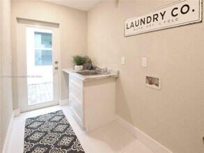 419 Lytle St in West Palm Beach, FL - Building Photo - Building Photo