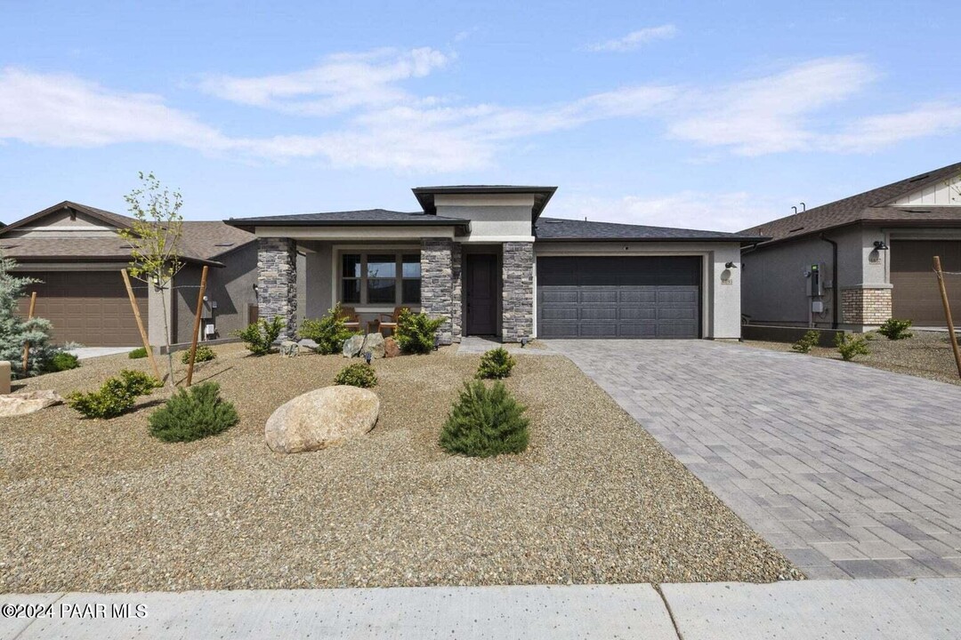 6893 N Killdeer Trail in Prescott Valley, AZ - Building Photo