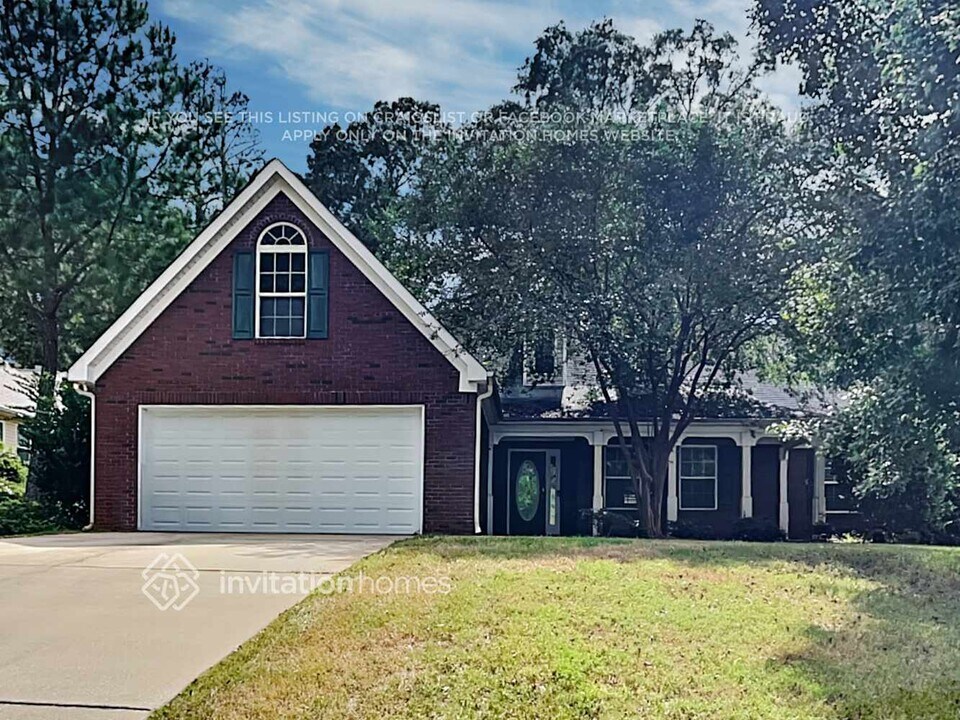 307 Peachtree Cir in Hampton, GA - Building Photo