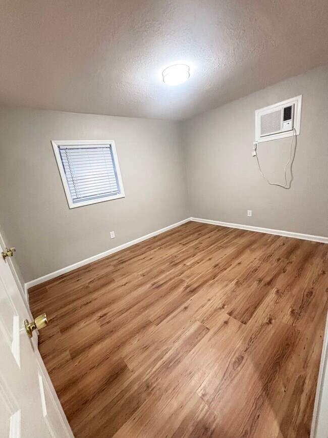 626 Middle St in Durham, NC - Building Photo - Building Photo