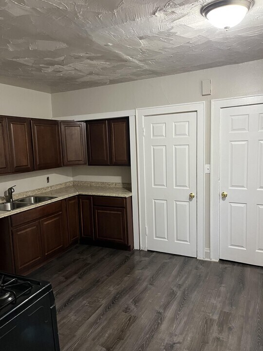 4866 N 48th St in Milwaukee, WI - Building Photo