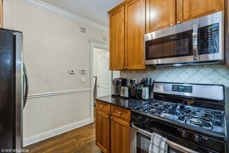 627 W Arlington Pl in Chicago, IL - Foto de edificio - Building Photo