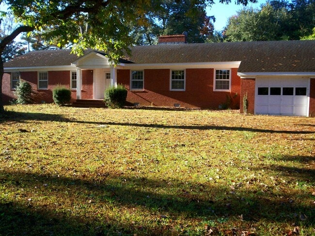 919 Isabella Ave in Washington, NC - Building Photo - Building Photo