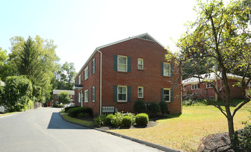 The Cedars in Delmar, NY - Building Photo - Building Photo