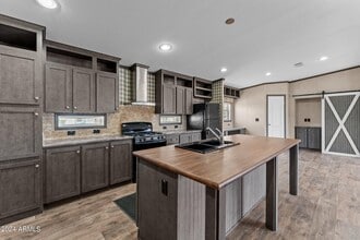 26647 S Hillward in Congress, AZ - Building Photo - Building Photo