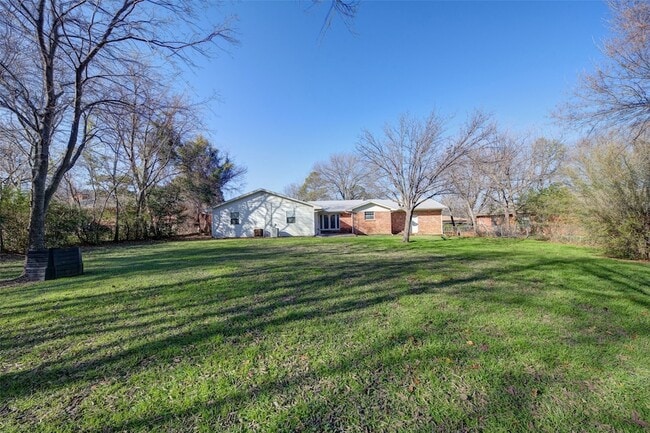 910 Stanley St, Unit #1 in Denton, TX - Building Photo - Building Photo