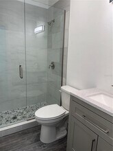 4004 36th Ave Dr W in Bradenton, FL - Building Photo - Building Photo