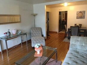 7827 S Ridgeland Ave in Chicago, IL - Building Photo - Building Photo