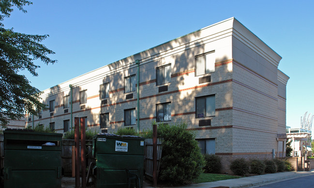 Mission Valley Garden Apartments in Raleigh, NC - Building Photo - Building Photo