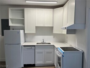 4874 Pine Island Rd in Matlacha, FL - Building Photo - Building Photo