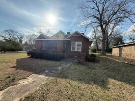 229 S 8th St in Gadsden, AL - Building Photo