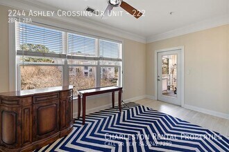 2244 Ashley Crossing Dr in Charleston, SC - Building Photo - Building Photo