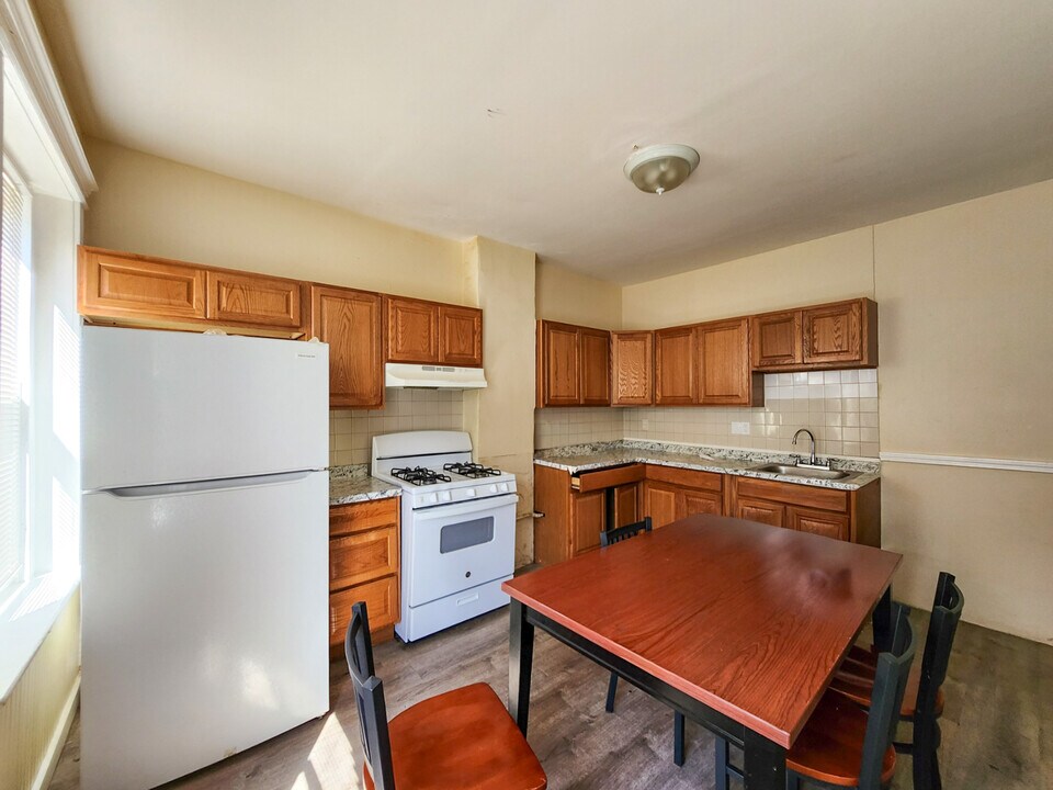 35 Abbotsford St, Unit #3 in Boston, MA - Building Photo