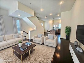 2401 Crawford St in Houston, TX - Building Photo