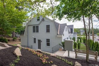 8 Northridge St in Huntington Station, NY - Building Photo - Building Photo