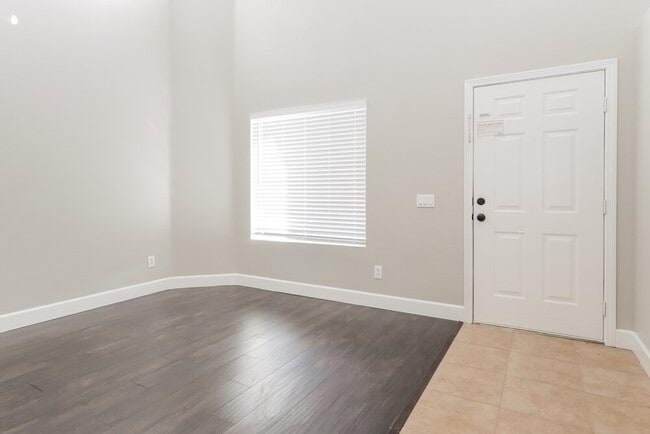 5309 Las Cruces Heights St in North Las Vegas, NV - Building Photo - Building Photo