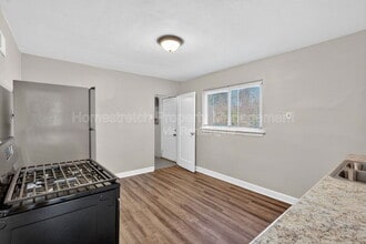 9868 Lorna Ln in St. Louis, MO - Building Photo - Building Photo