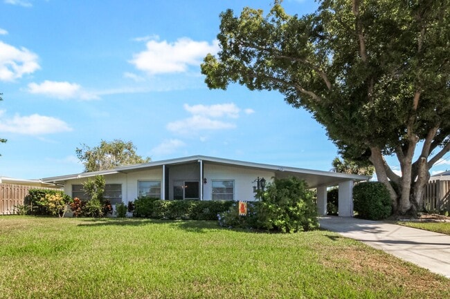 1660 Juniper Dr