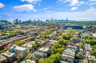 3810 N Sheffield Ave, Unit 2W in Chicago, IL - Building Photo - Building Photo