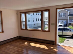 9 Custer Ave in Johnston, RI - Building Photo - Building Photo