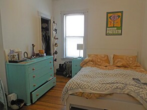 2 Greenwood Ter, Unit 2-01 in Somerville, MA - Foto de edificio - Building Photo
