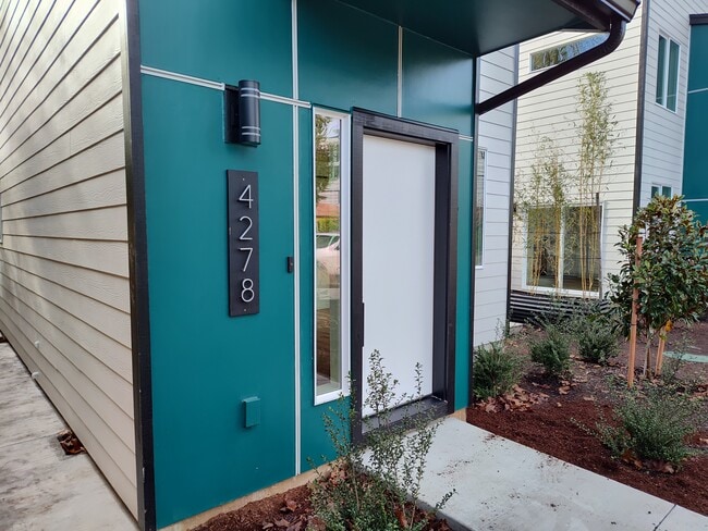 4278 NE Going St in Portland, OR - Building Photo - Building Photo