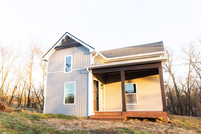 property at 942 Hawkins - Cummins Rd