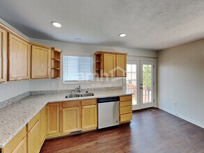 949 580 E in Tooele, UT - Building Photo - Building Photo