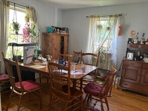 63 Hyde St, Unit House in Burlington, VT - Foto de edificio - Building Photo