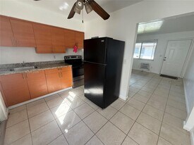 14355 NE 6th Ave in North Miami, FL - Building Photo