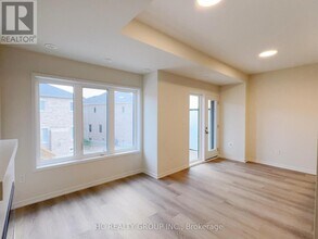 194 Matawin Ln in Richmond Hill, ON - Building Photo - Building Photo