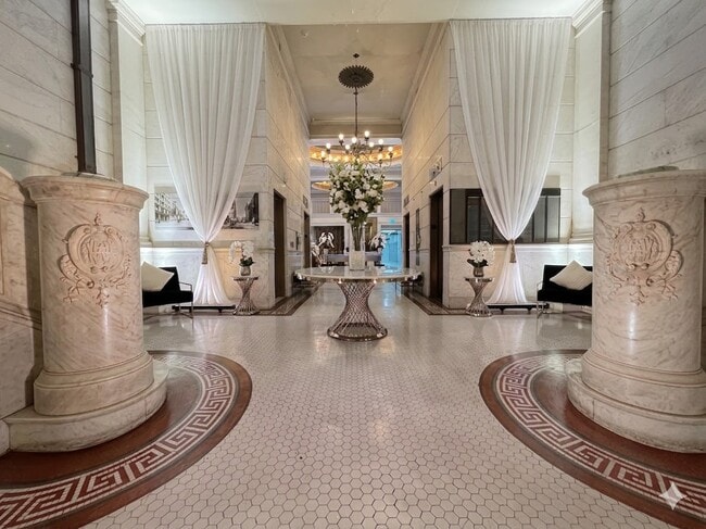 HW Hellman Building in Los Angeles, CA - Foto de edificio - Building Photo