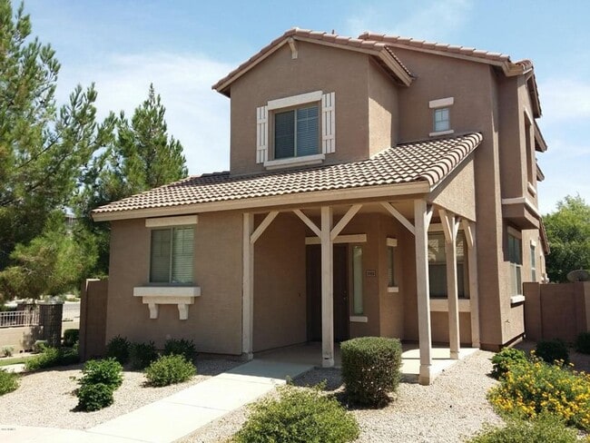 1988 E Loma Vista St