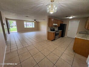 2859 Kiowa Ave in Orange Park, FL - Building Photo - Building Photo
