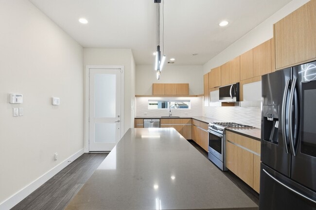 property at 5519 Paraiso Pl