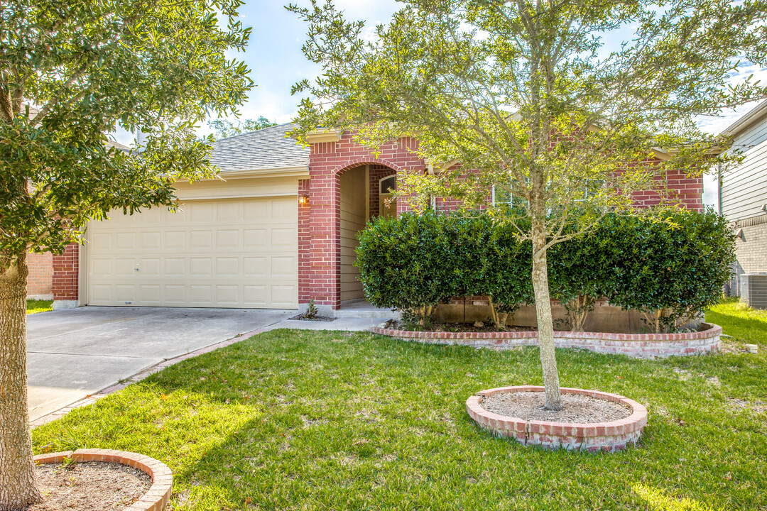 612 Arrowood Pl in Round Rock, TX - Foto de edificio